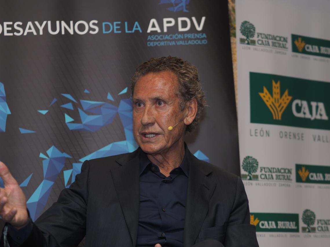 Jorge Valdano en los desayunos de la APDV